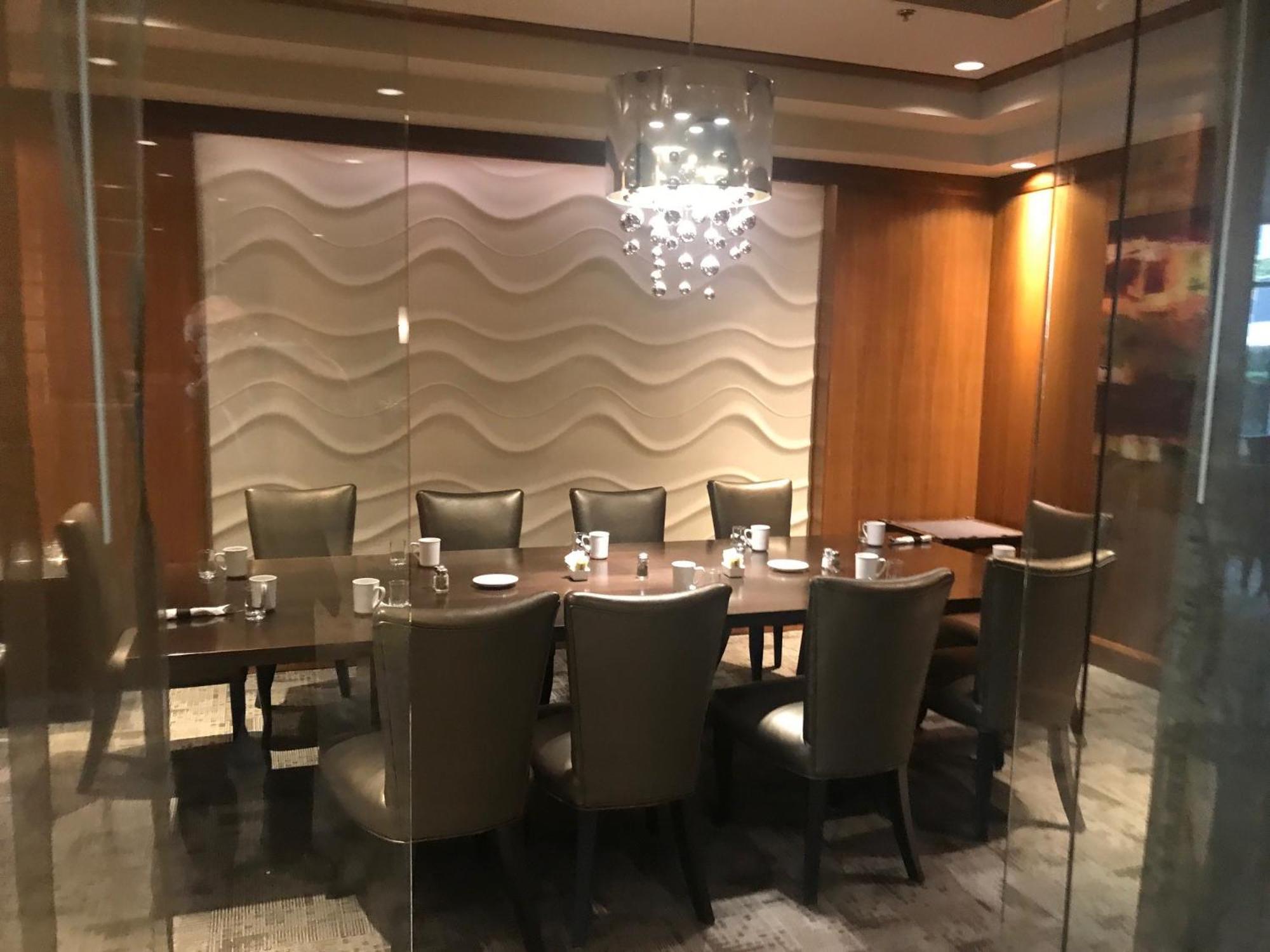 Best Western Premier Chateau Granville Hotel & Suites & Conference Centre Ванкувър Екстериор снимка